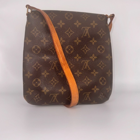 LOUIS VUITTON - Musette Salsa bag R1.326 - Picture 2 of 7